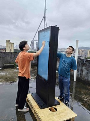 외관 49인치 듀얼 사이드 디지털 사이니지 금속 케이스와 강화된 유리 패널